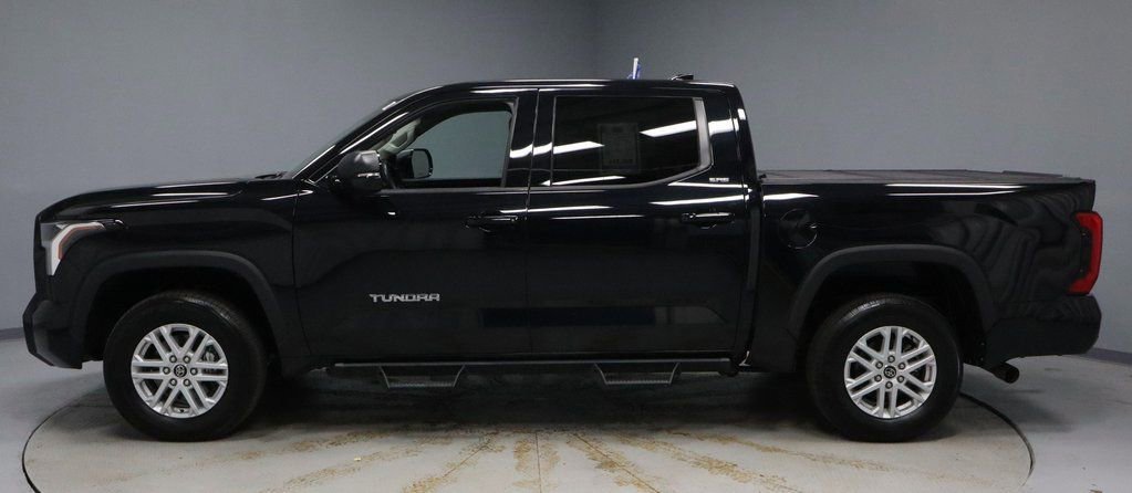 Used 2023 Toyota Tundra SR5 w/ SR5 Premium Package image 2