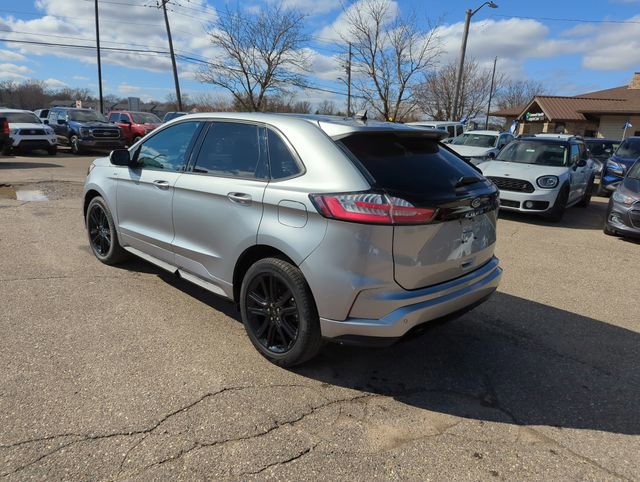 Certified 2023 Ford Edge ST-Line image 9