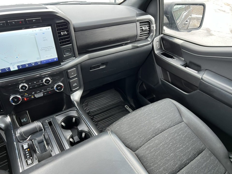 Certified 2022 Ford F150 XLT w/ Equipment Group 302A High image 40