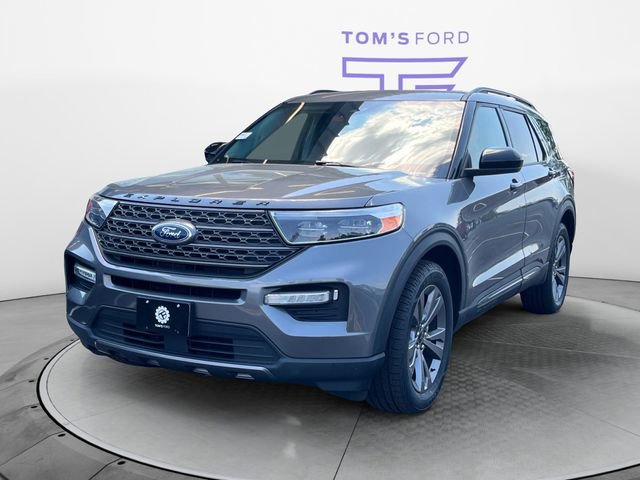 Certified 2022 Ford Explorer XLT w/ Equipment Group 202A