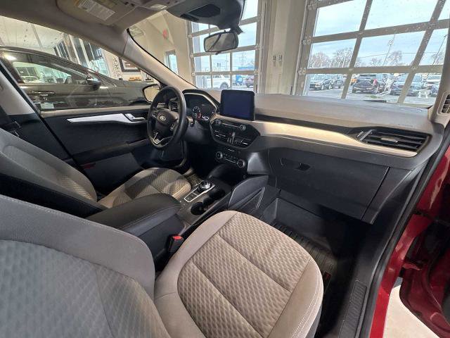 Certified 2020 Ford Escape SE image 27