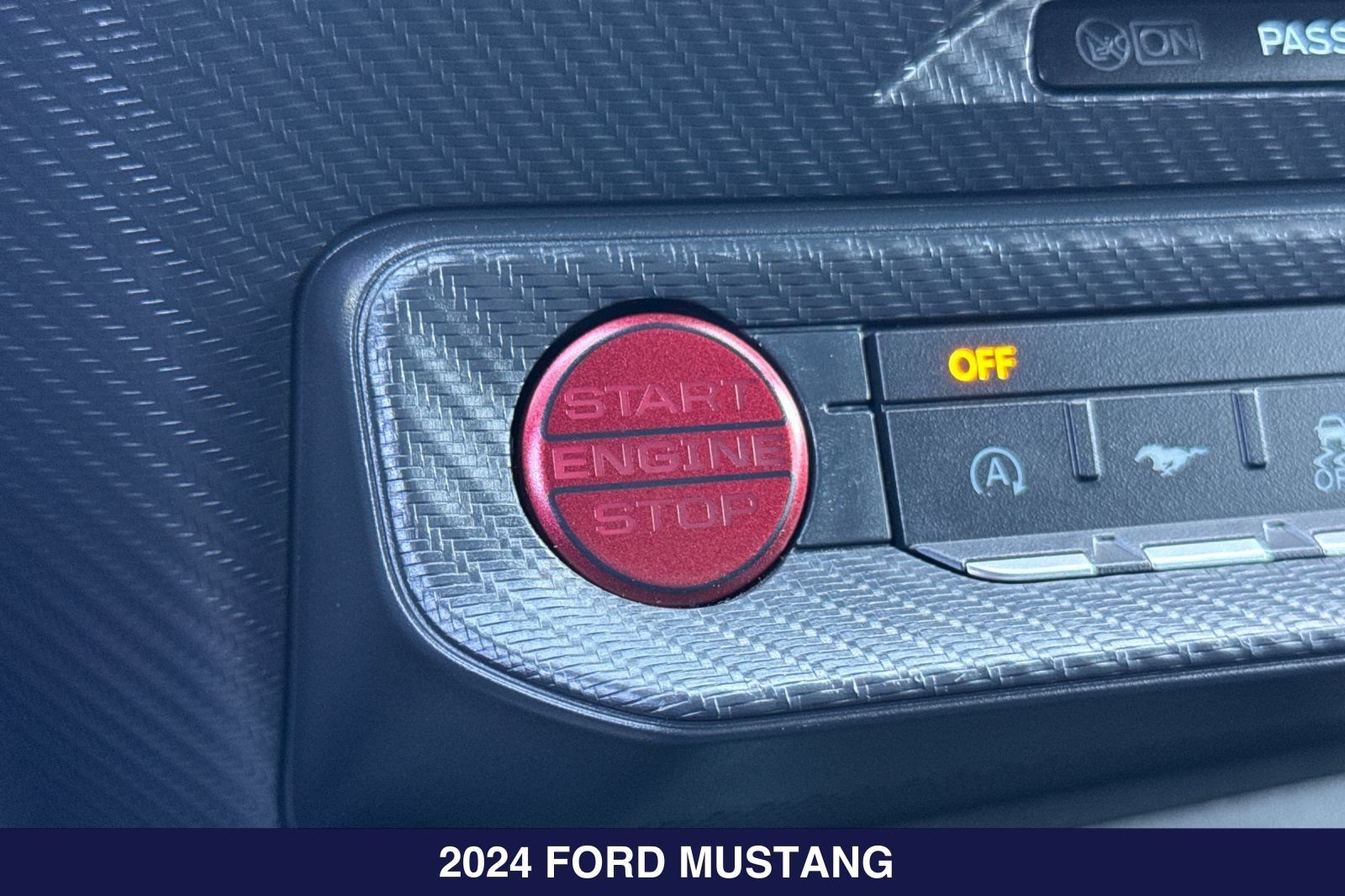 Certified 2024 Ford Mustang Coupe RWD image 23