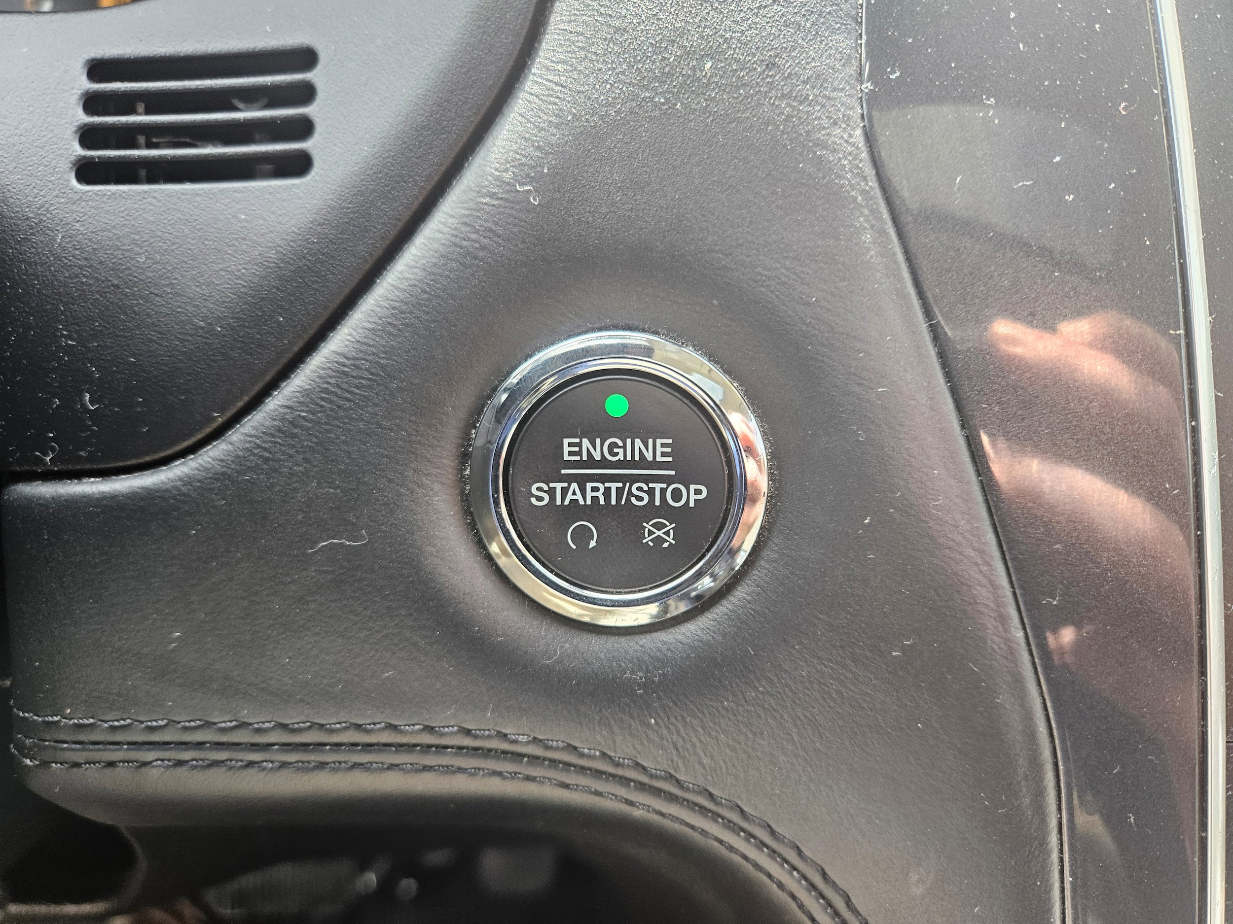 Certified 2018 Ford Explorer Platinum AWD/4WD image 21
