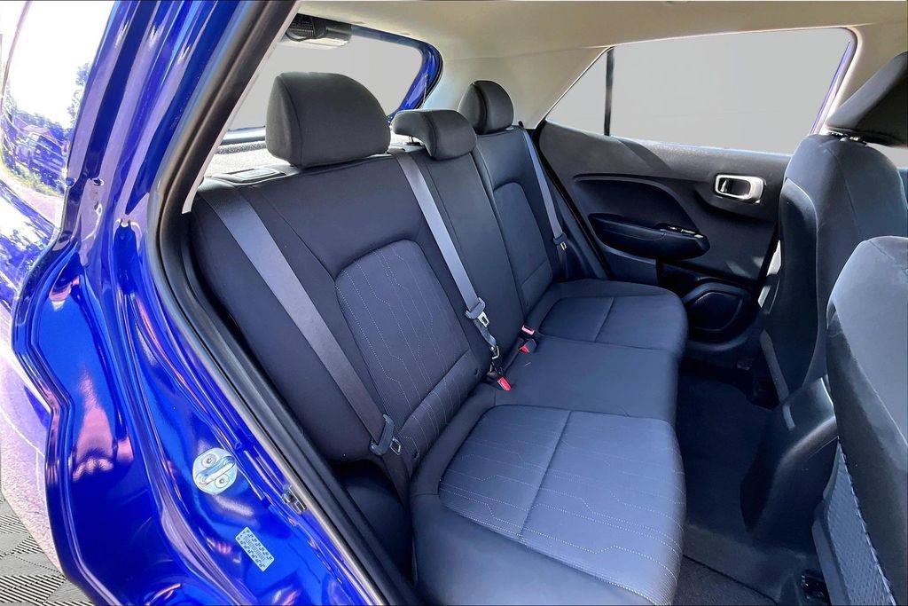 Used 2024 Hyundai Venue SE FWD image 27