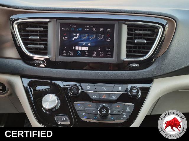 Used 2019 Chrysler Pacifica Touring-L image 22