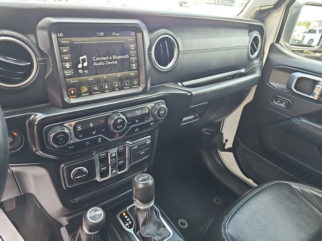 Used 2022 Jeep Wrangler Unlimited Sahara w/ Cold Weather Group AWD/4WD image 21