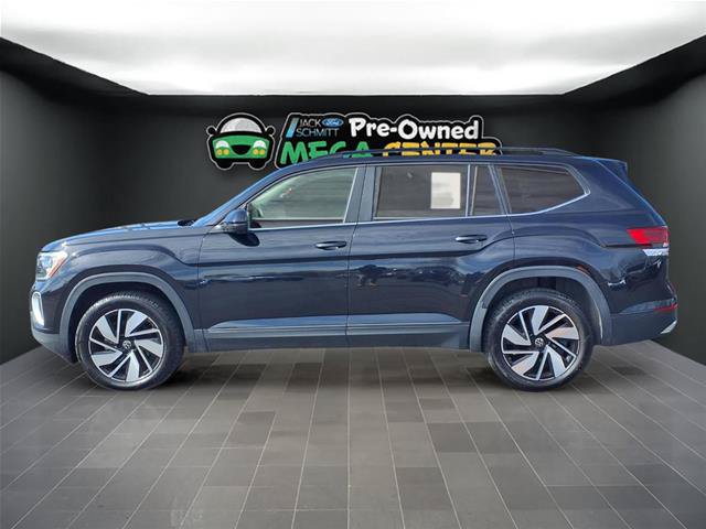 Used 2025 Volkswagen Atlas SE AWD/4WD image 3