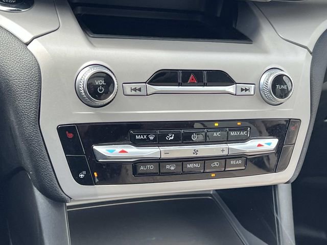 Certified 2023 Ford Explorer XLT w/ Equipment Group 202A AWD/4WD image 27