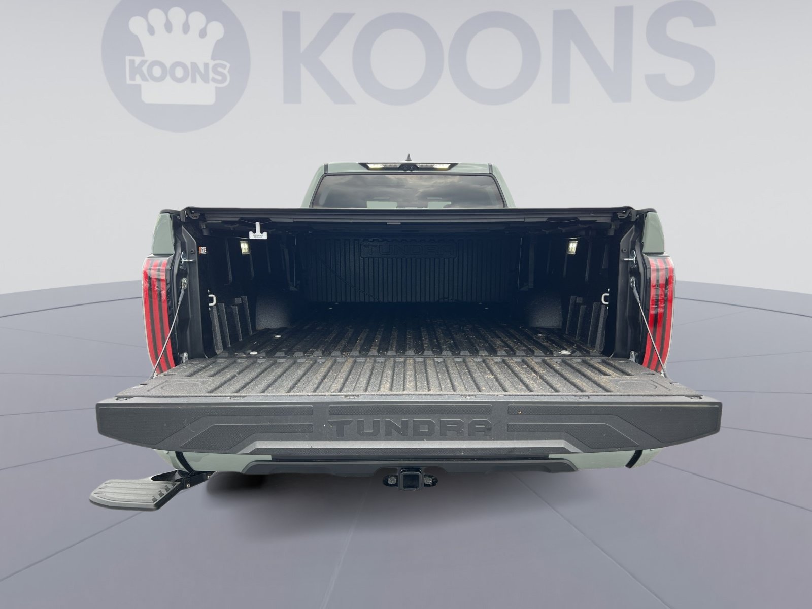 Used 2025 Toyota Tundra Platinum AWD/4WD image 25