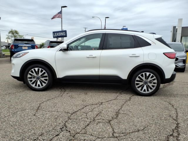 Certified 2022 Ford Escape Titanium w/ Class II Trailer Tow Package AWD/4WD image 4