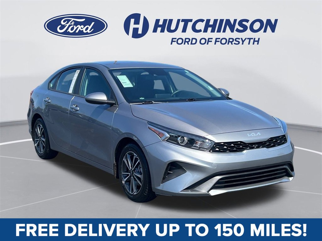 Used 2024 Kia Forte LXS image 1