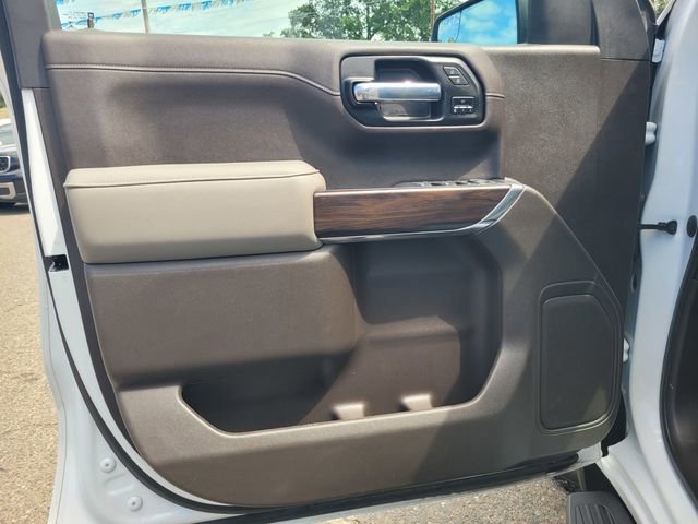 Used 2021 GMC Sierra 1500 SLT w/ X31 Off-Road Package AWD/4WD image 16