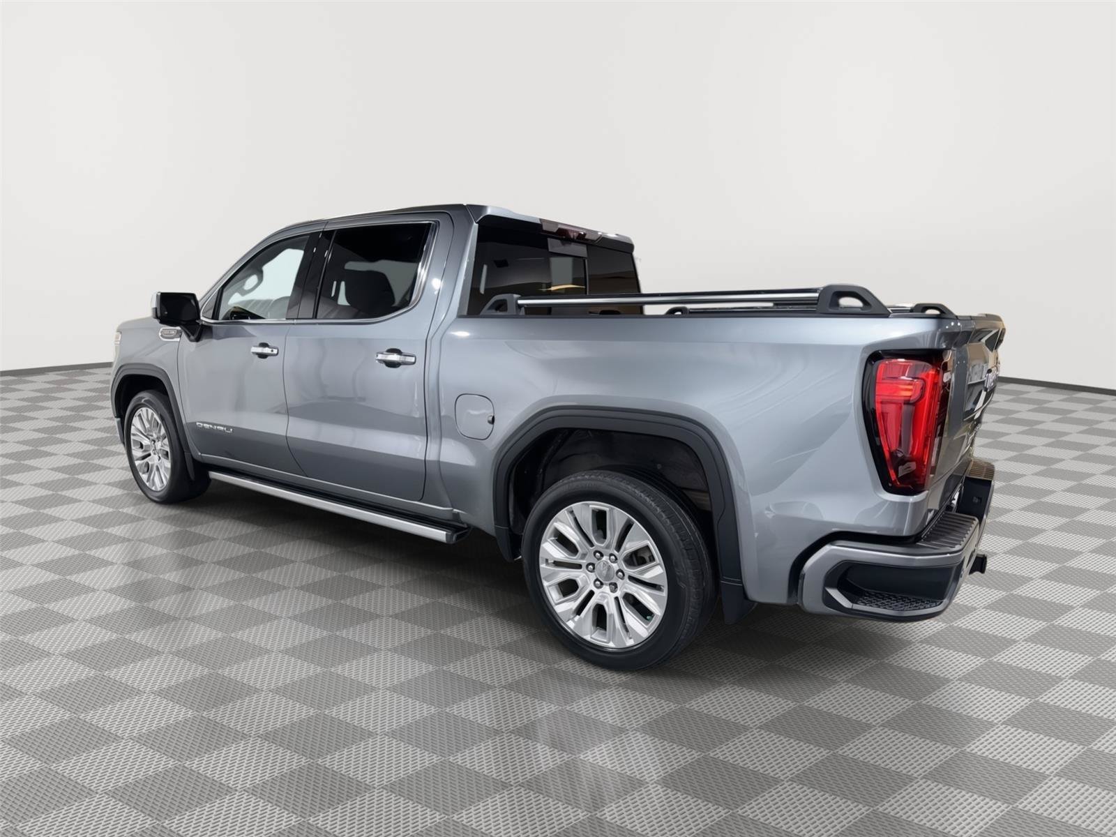 Used 2020 GMC Sierra 1500 Denali w/ Denali Ultimate Package AWD/4WD image 10