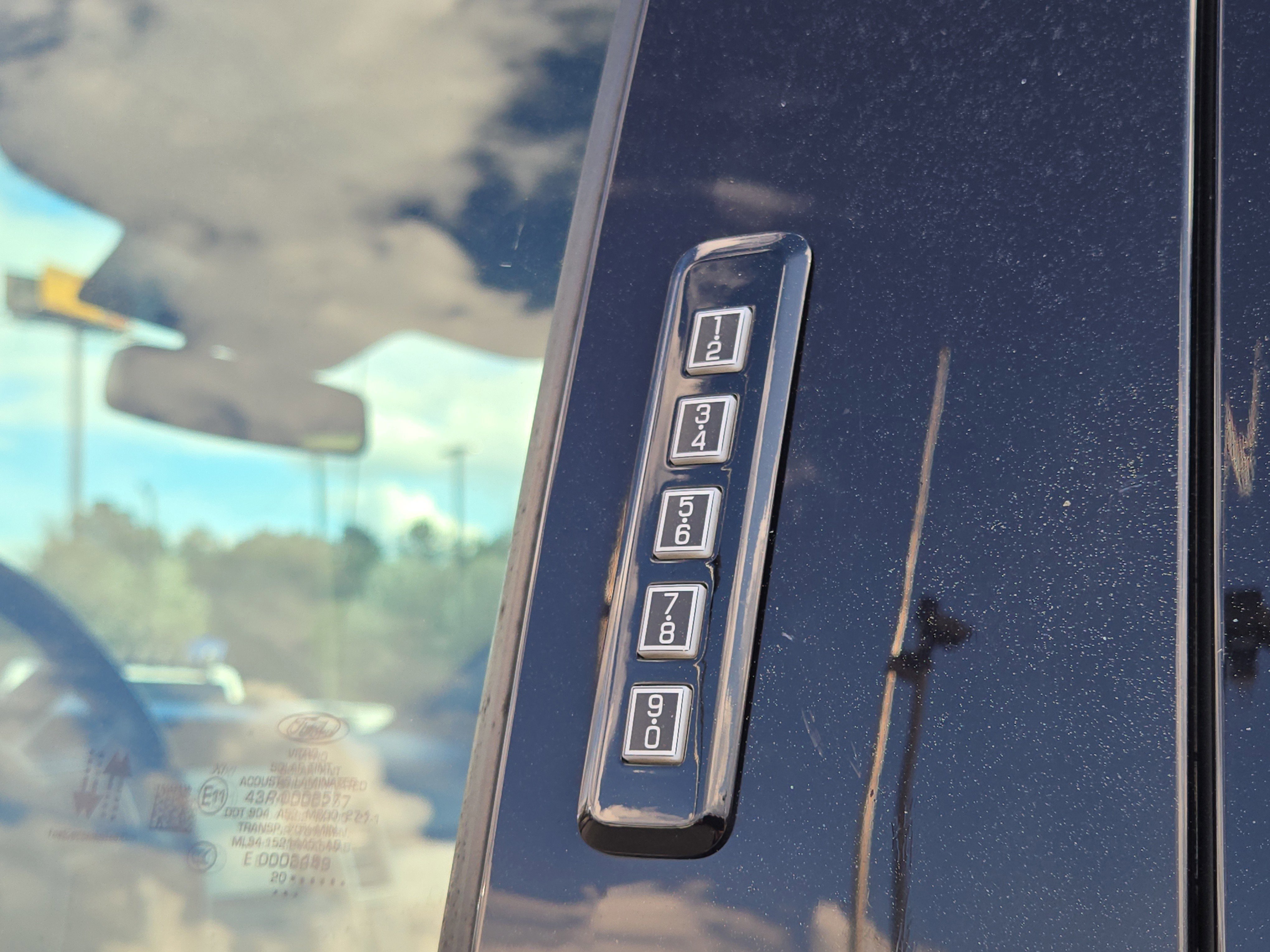 Certified 2020 Ford F250 Platinum w/ Tremor Off-Road Package image 14