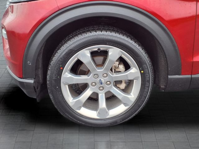 Certified 2020 Ford Explorer Platinum w/ Premium Technology Package AWD/4WD image 9