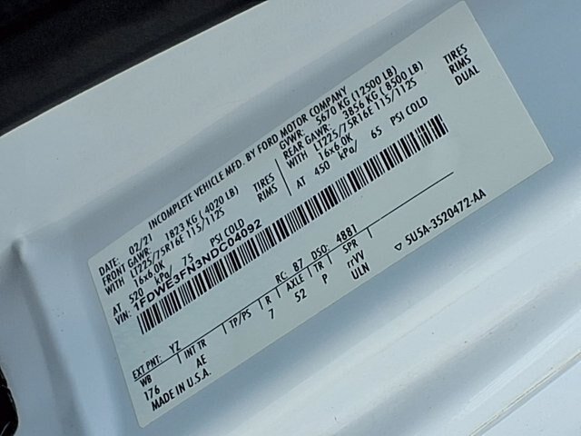 Certified 2022 Ford E-350 and Econoline 350 Super Duty RWD image 39