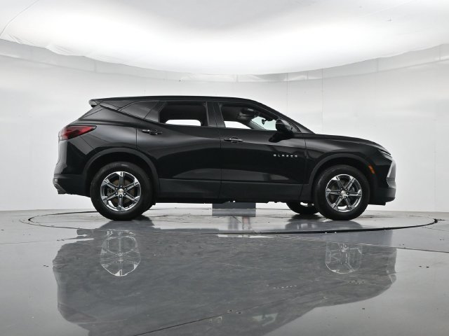 Used 2023 Chevrolet Blazer LT w/ Driver Confidence Package FWD image 34