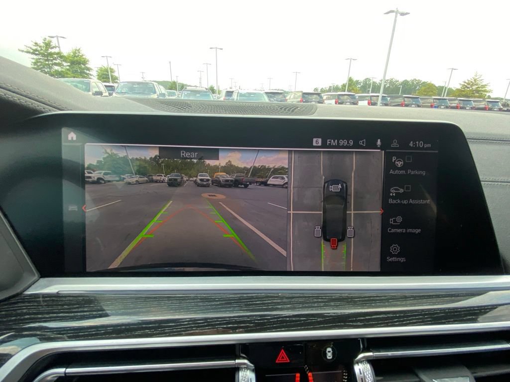 Used 2022 BMW X7 xDrive40i w/ M Sport Package AWD/4WD image 16