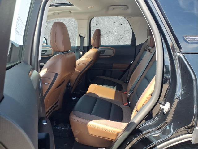 Certified 2025 Ford Bronco Sport Outer Banks w/ Outer Banks Tech Package+ AWD/4WD image 14