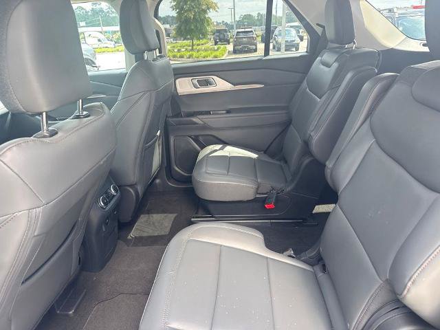 Certified 2026 Ford Explorer Active w/ Active Comfort Package RWD image 24