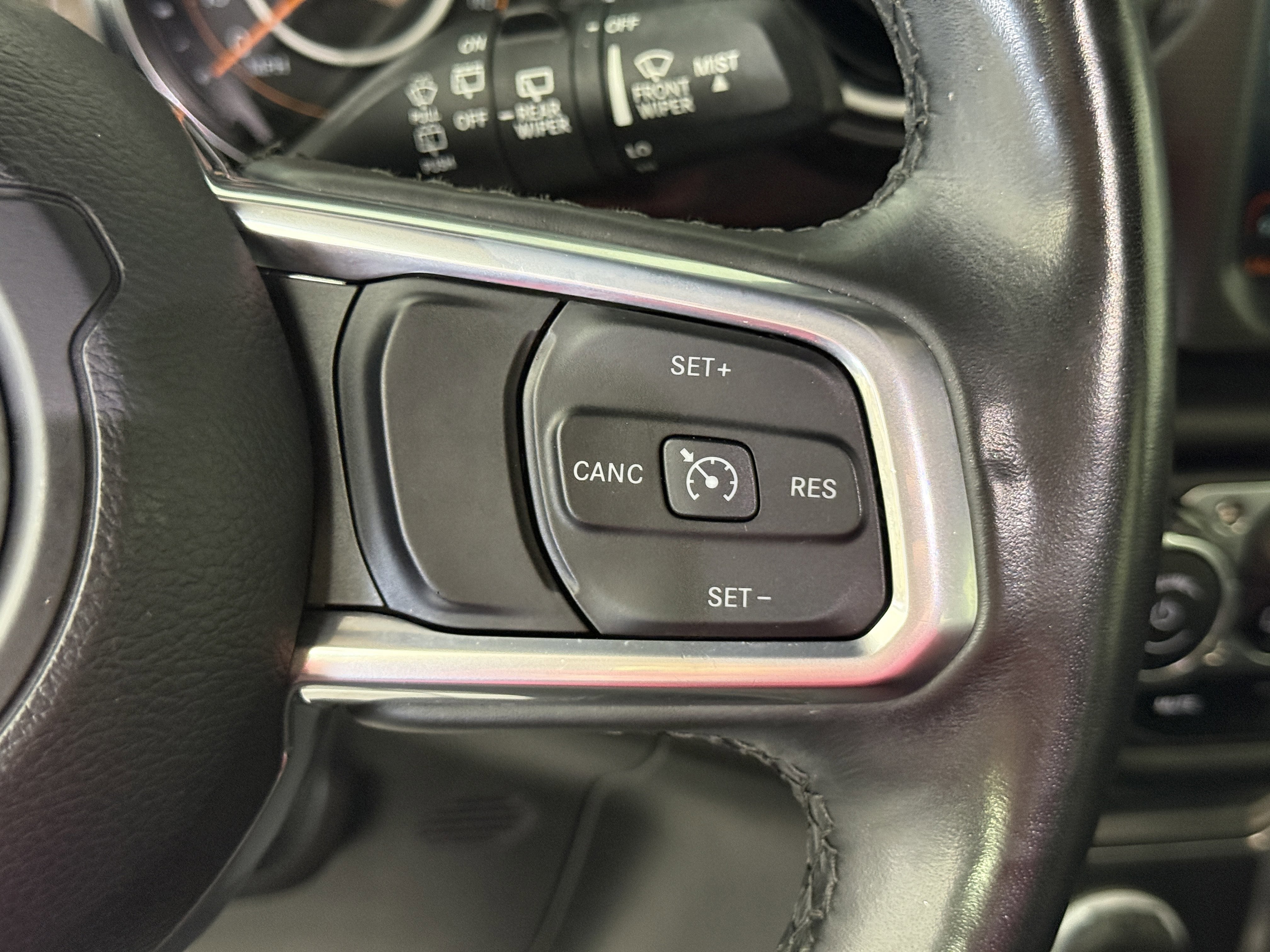 Used 2022 Jeep Wrangler Unlimited Sahara image 25