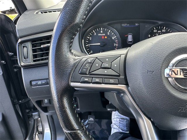 Used 2020 Nissan Rogue SV image 28