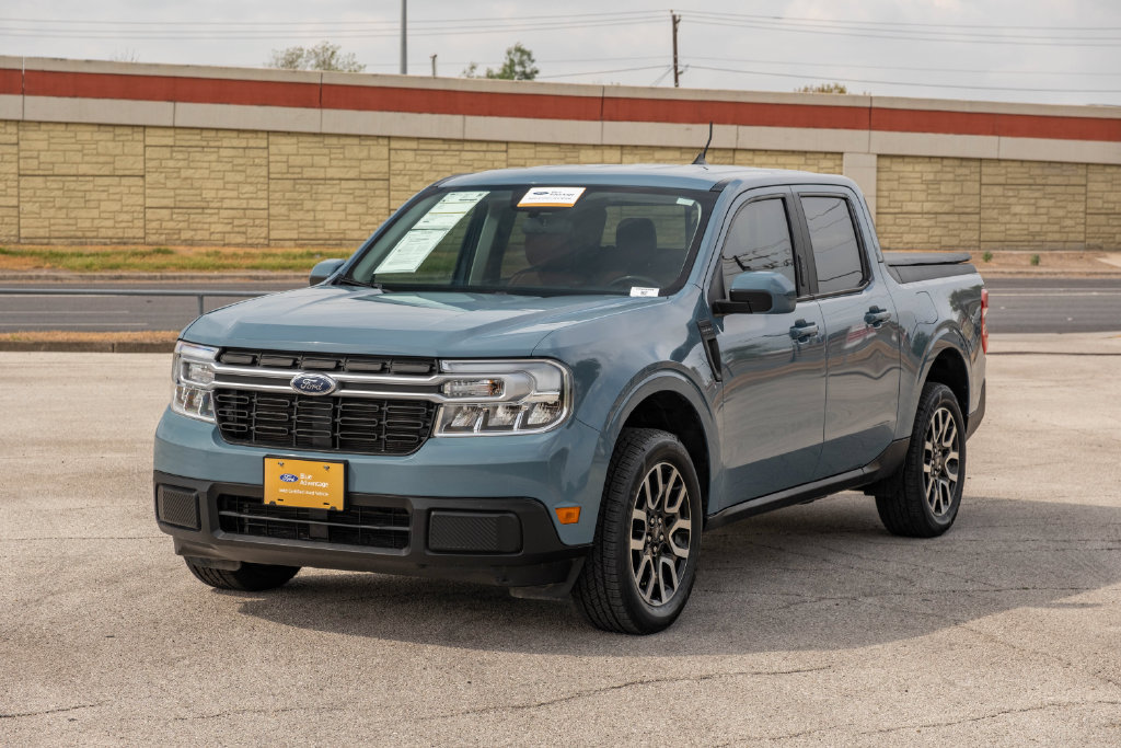 Certified 2023 Ford Maverick Lariat FWD image 4