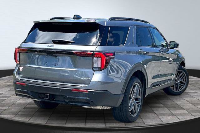 Certified 2025 Ford Explorer ST-Line w/ ST-Line Street Pack AWD/4WD image 13