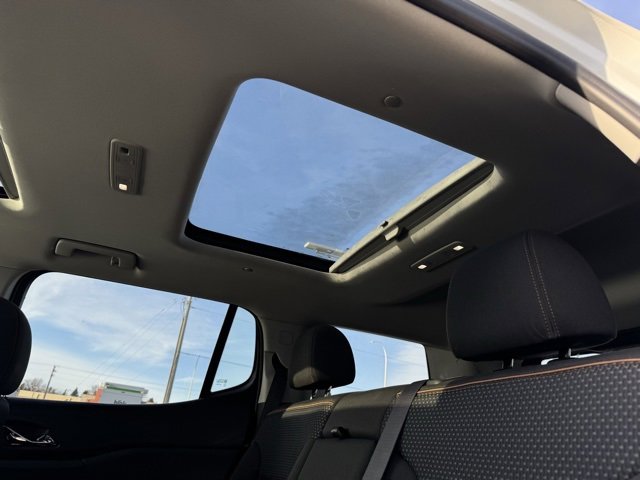 Used 2020 GMC Acadia AT4 image 13