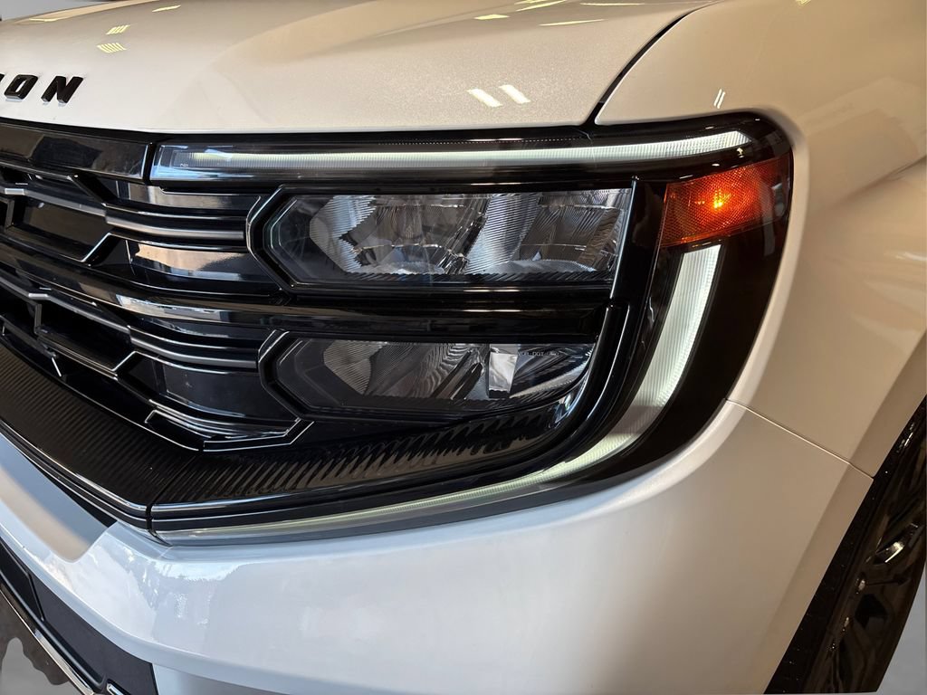 Certified 2025 Ford Expedition Platinum w/ Stealth Appearance Package AWD/4WD image 24