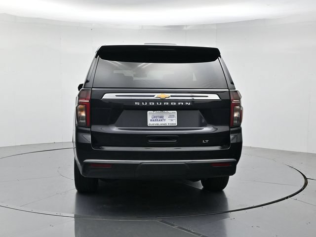 Used 2023 Chevrolet Suburban LT RWD image 8