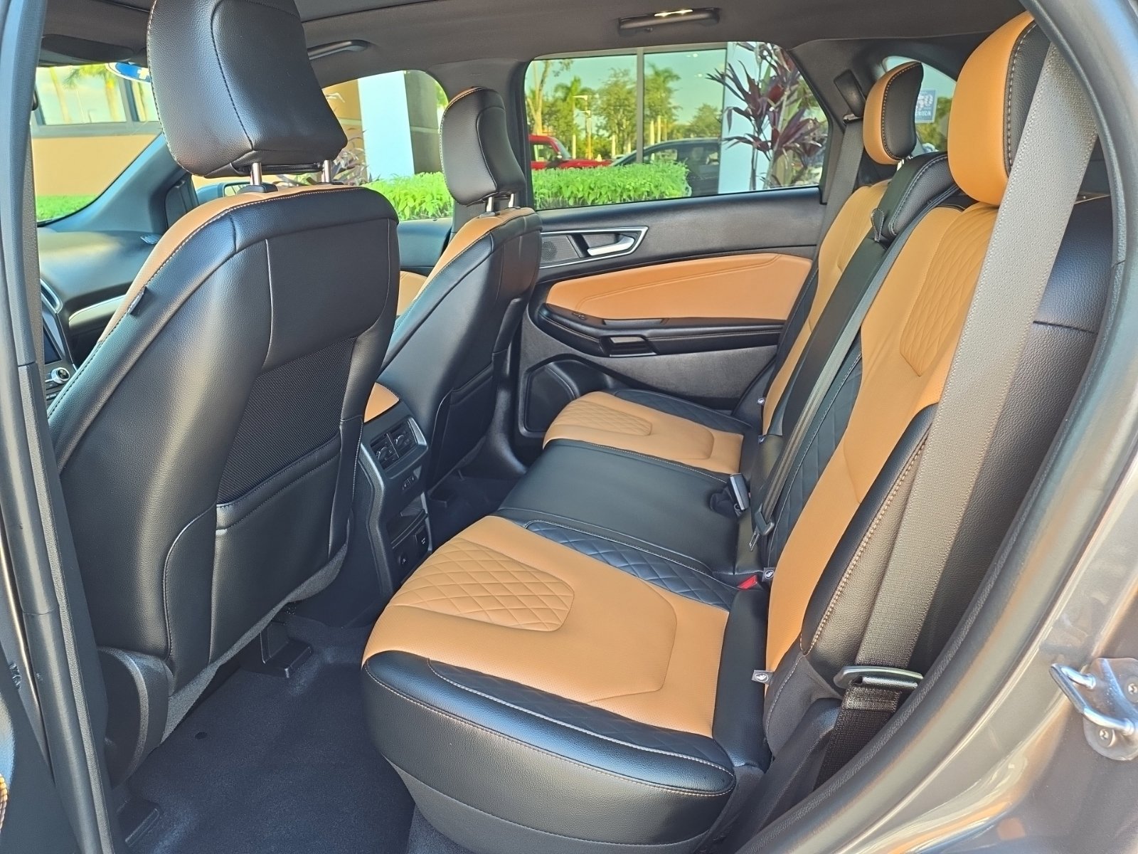 Certified 2024 Ford Edge Titanium w/ Titanium Elite Package AWD/4WD image 6