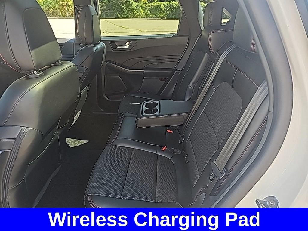 Certified 2025 Ford Escape ST-Line Select w/ Tech Pack #2 image 18