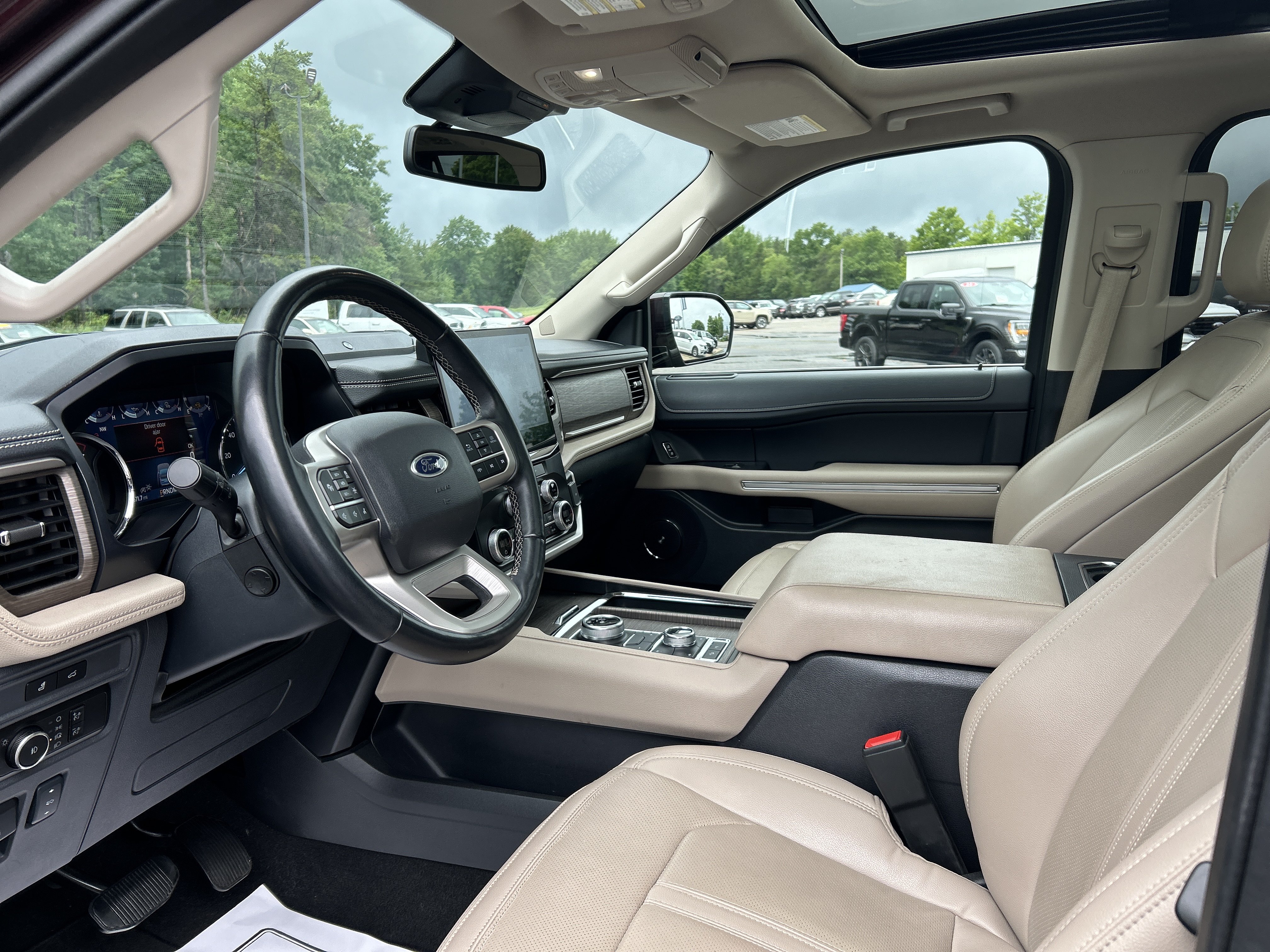 Certified 2024 Ford Expedition Max Limited AWD/4WD image 15