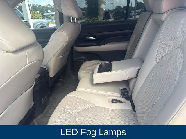 Used 2024 Toyota Grand Highlander FWD image 16