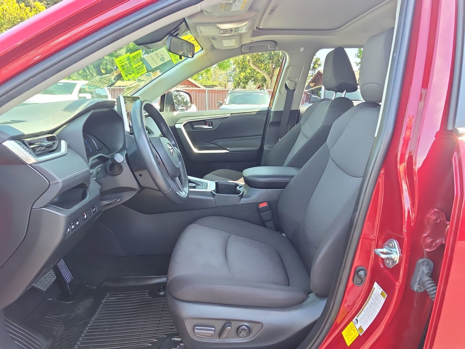 Used 2024 Toyota RAV4 XLE w/ Convenience Package AWD/4WD image 18