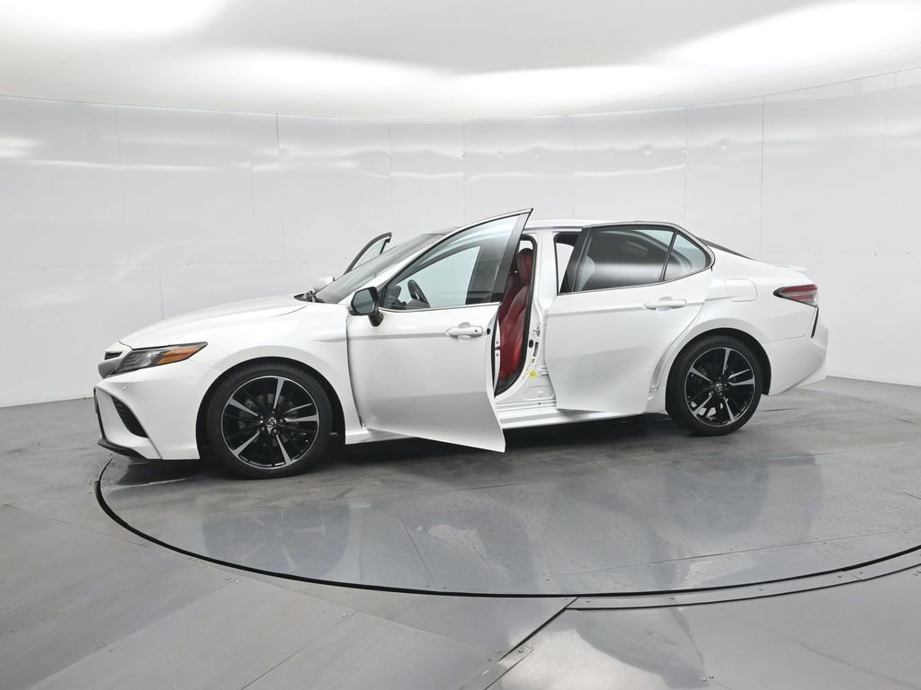 Used 2019 Toyota Camry XSE image 35