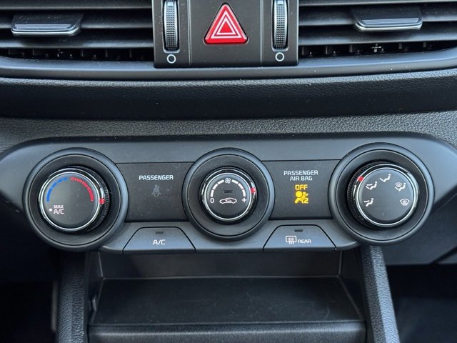 Used 2023 Kia Forte LXS w/ LXS Technology Package image 17