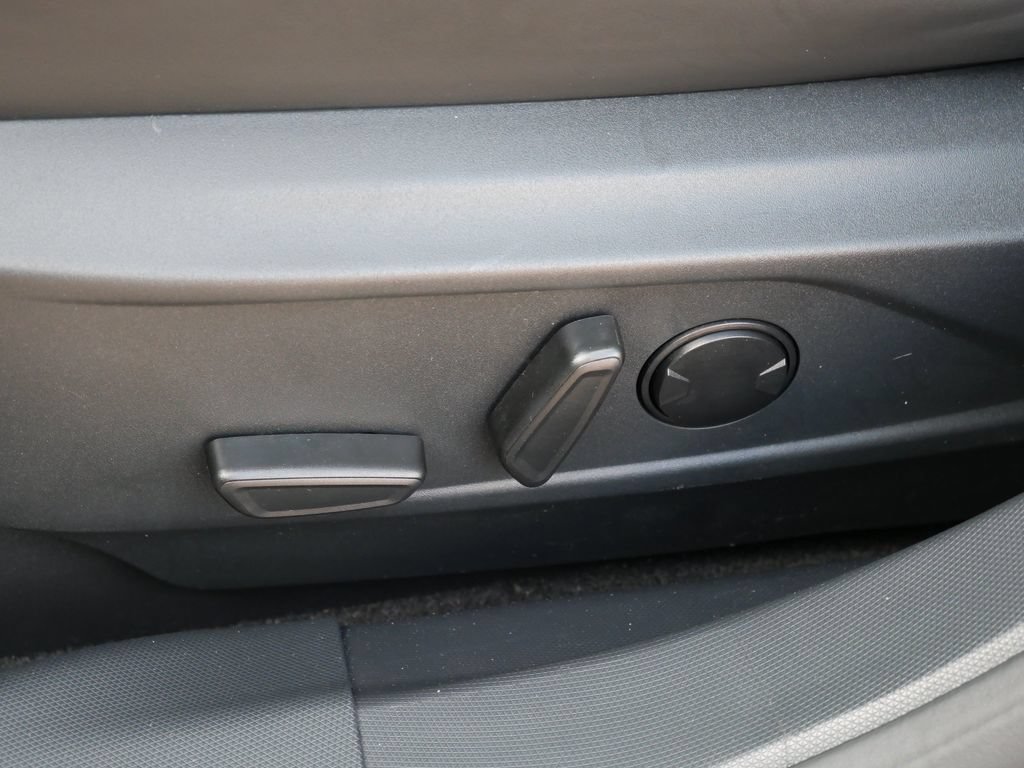 Certified 2025 Ford Mustang Mach-E Premium AWD/4WD image 21