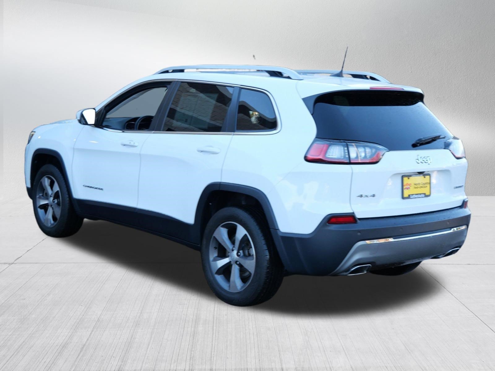 Used 2020 Jeep Cherokee Limited AWD/4WD image 5