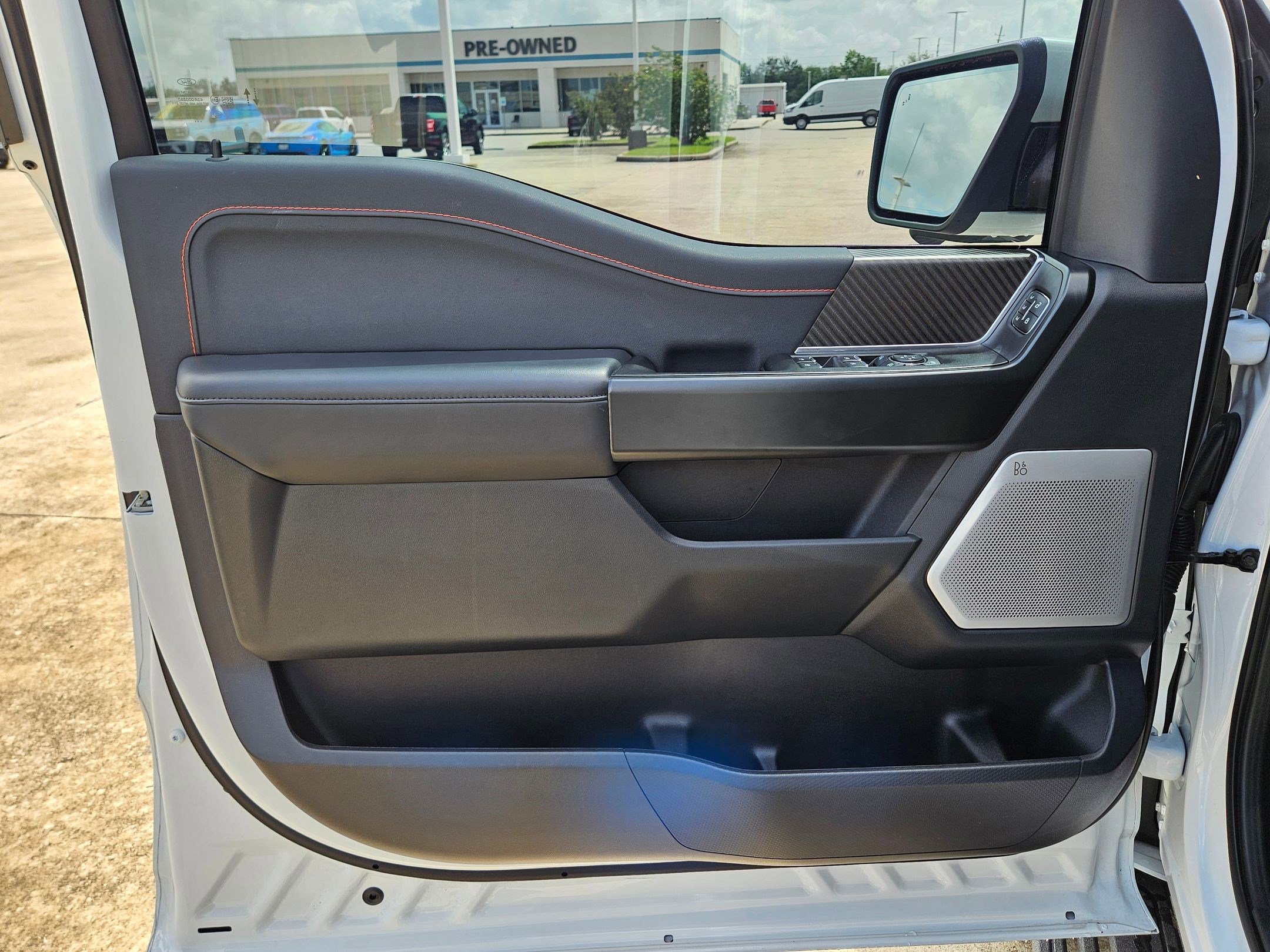 Certified 2025 Ford F150 Raptor AWD/4WD image 14