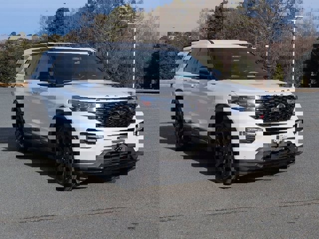 Certified 2023 Ford Explorer ST w/ Equipment Group 401A image 8