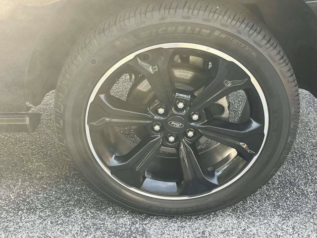 Certified 2023 Ford Expedition Limited AWD/4WD image 11