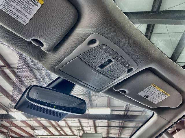 Used 2022 Nissan Maxima Platinum w/ Sport Mat Group FWD image 32