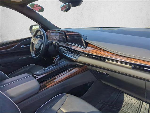 Used 2024 Cadillac Escalade Premium Luxury w/ LPO, Floor Liner Package AWD/4WD image 23