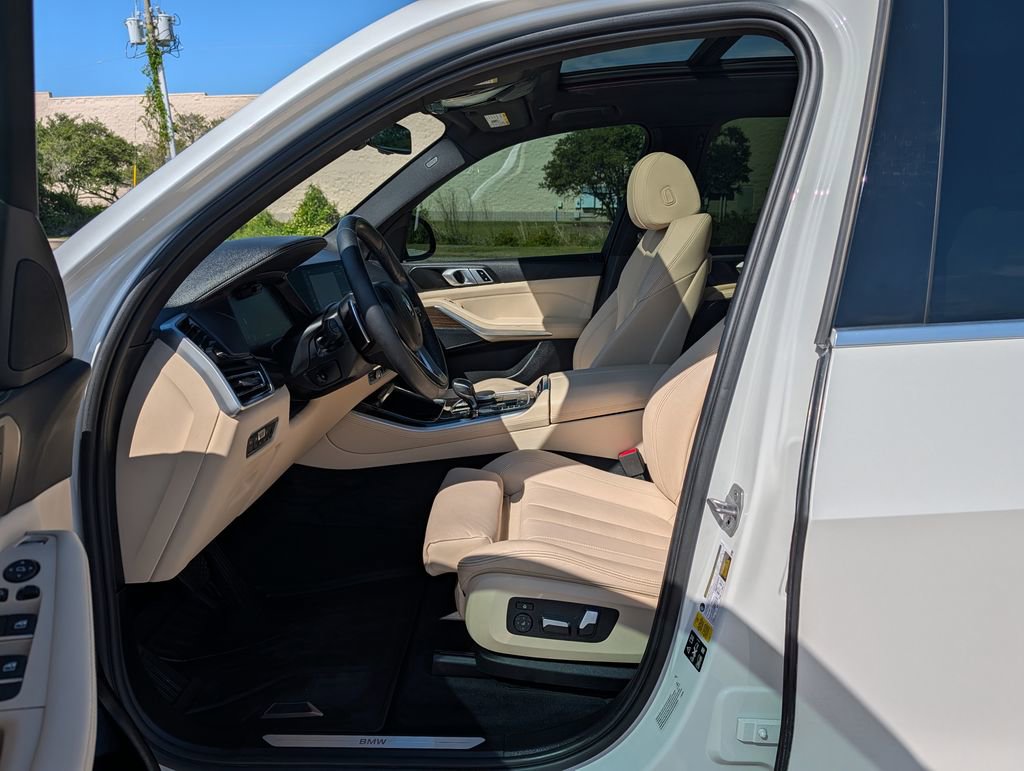 Used 2021 BMW X5 xDrive40i w/ Premium Package 2 AWD/4WD image 21