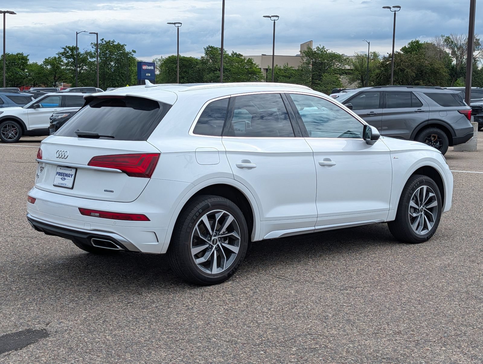 Used 2023 Audi Q5 2.0T Premium Plus AWD/4WD image 5
