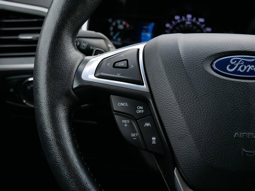 Certified 2019 Ford Edge SEL w/ Equipment Group 201A AWD/4WD image 17