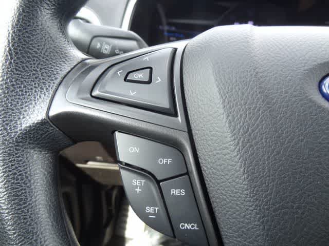 Certified 2021 Ford Edge SE FWD image 16