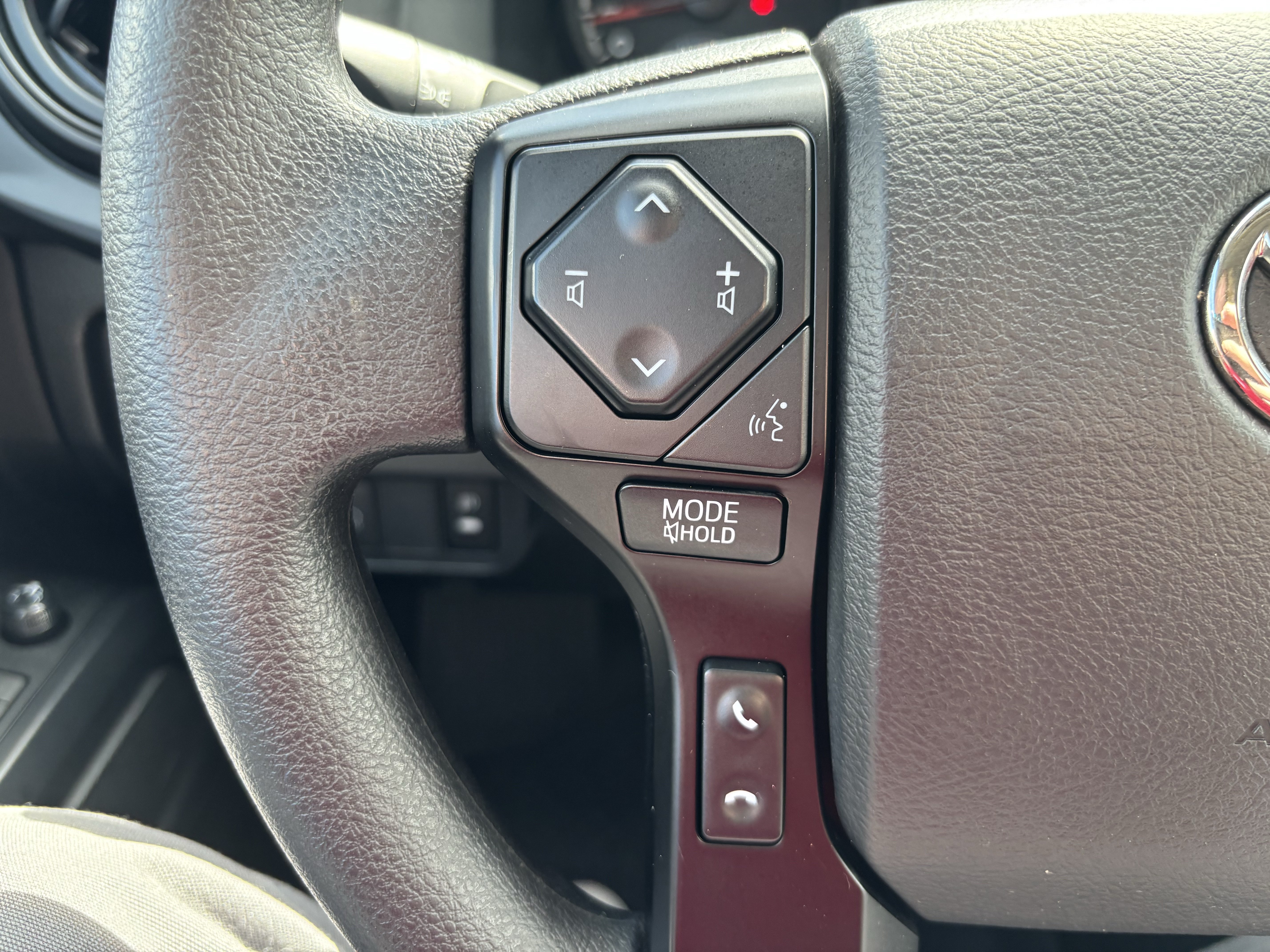 Used 2022 Toyota Tacoma SR AWD/4WD image 20